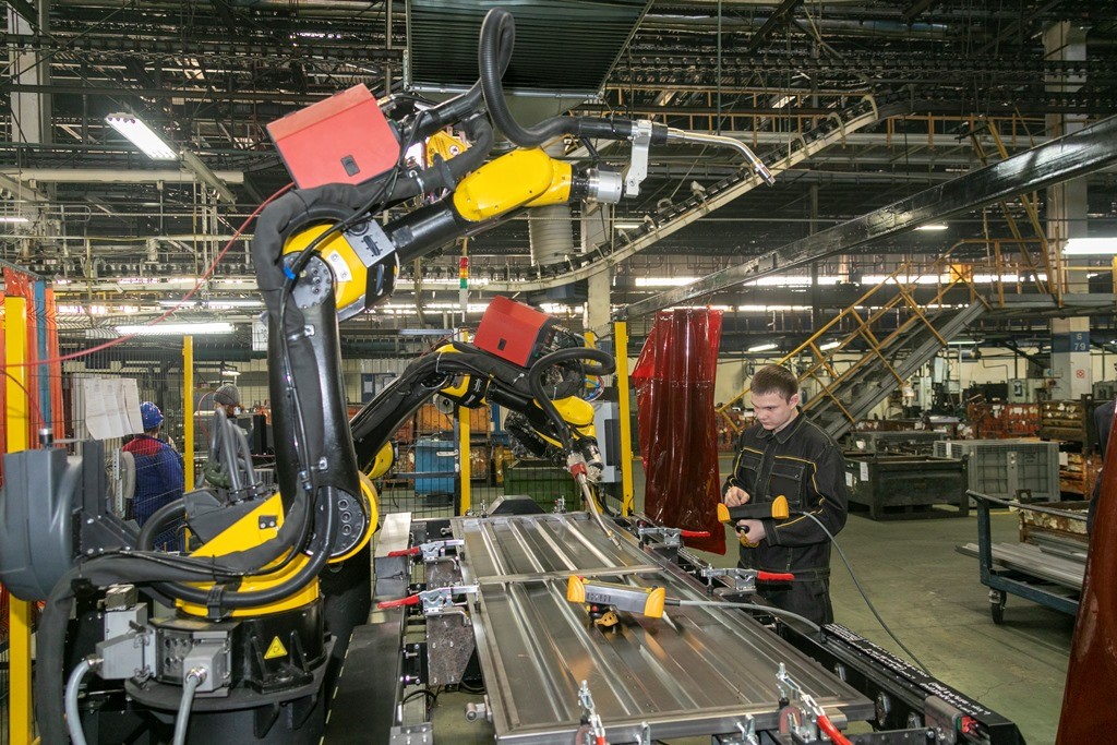 На заводах «КАМАЗа» продолжается роботизация производства